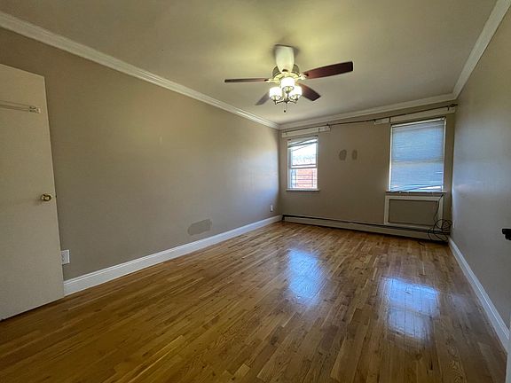 2nd image of 2652 Harway Ave #23