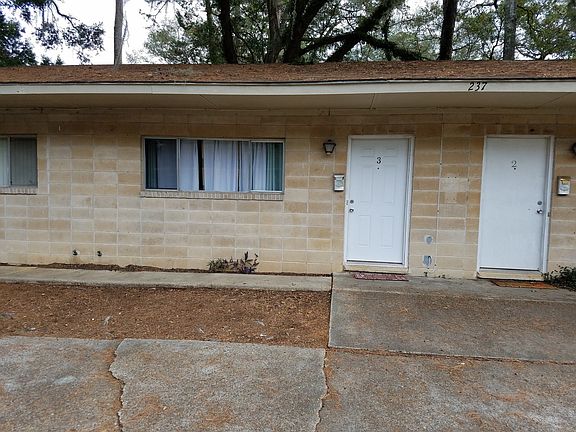 2nd image of 237 Lovelace Dr APT 4