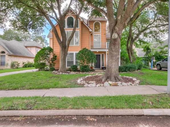 14718 W Bend Dr, Houston, TX 77082