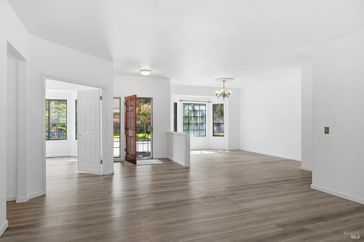 19489 Laurelbrook Court - Photo 12