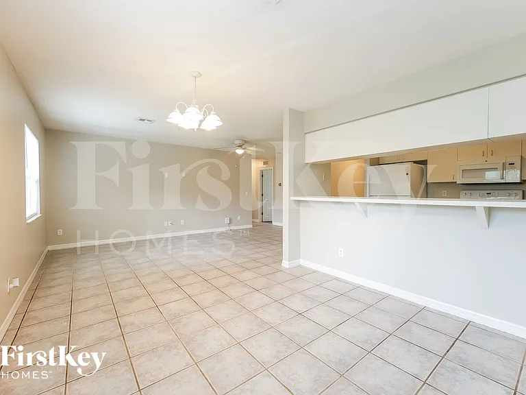 774 Bell Blvd S — Photo 6
