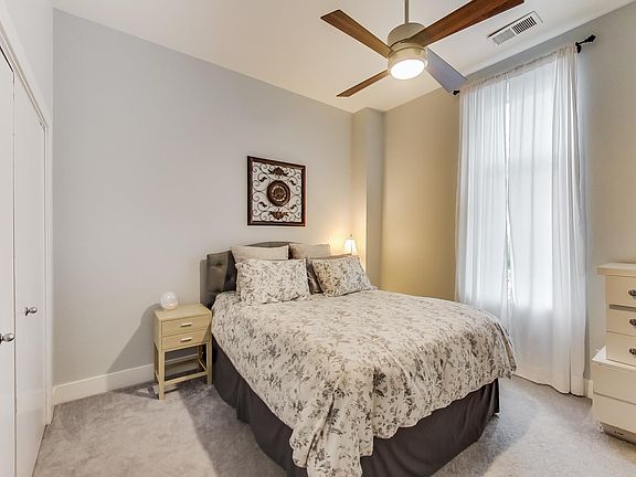 4th image of 725 N Aberdeen St APT 506