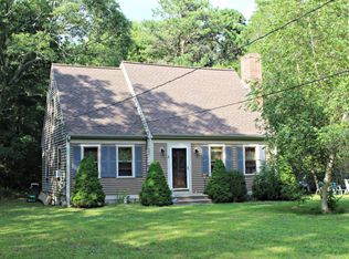 6 Green Acres Ln, Forestdale, MA 02644