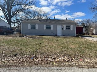 4 Saint Lambert Dr, Cahokia, IL 62206