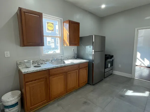 103 Woodlawn Ave #1R, Jersey City, NJ 07305