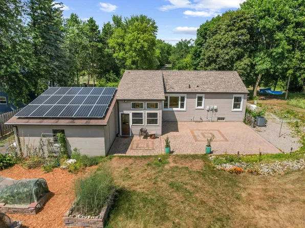 5226 Pontiac Trl, Ann Arbor, MI 48105