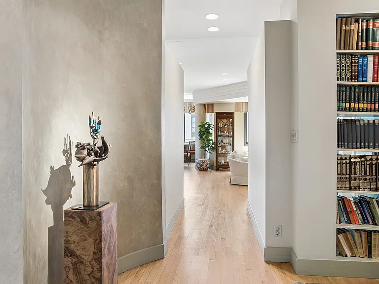 275 W 96th St #11I — Photo 12