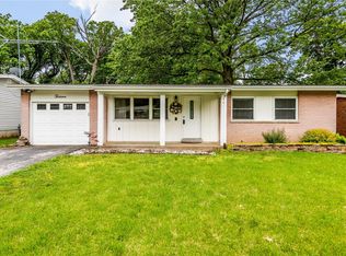 13 Becky Thatcher Dr, Saint Charles, MO 63303