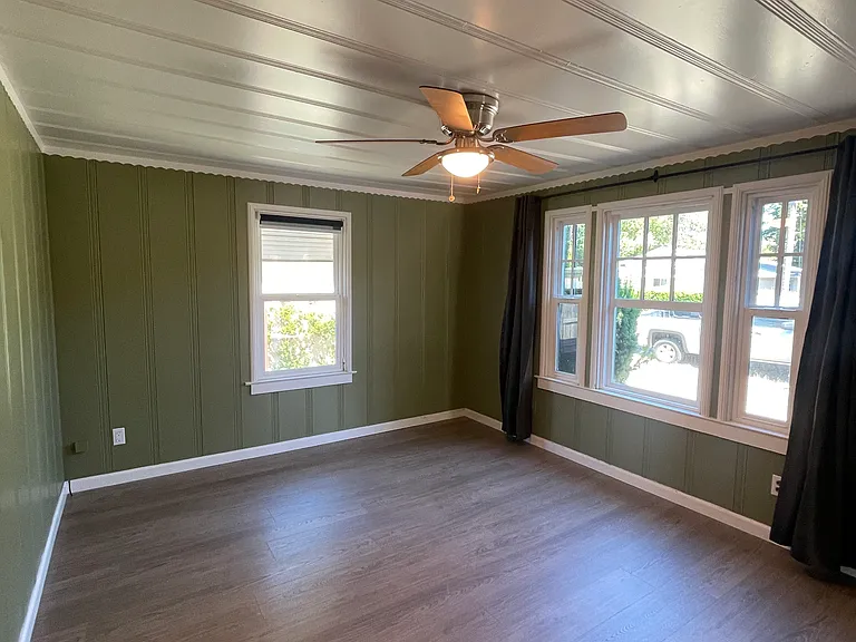 2201 W Park Ave — Photo 4