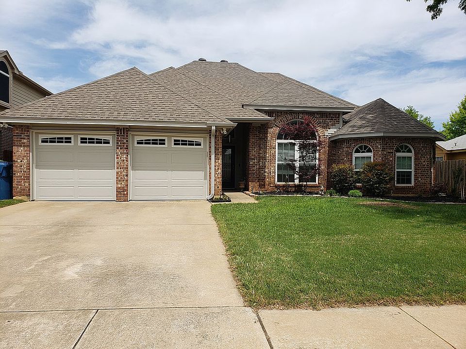 1st image of 2624 Glenridge Dr