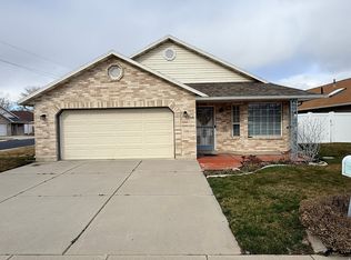 748 W 4075 S, Riverdale, UT 84405