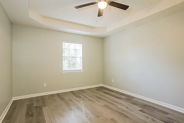 4011 Villa Ln — Photo 5