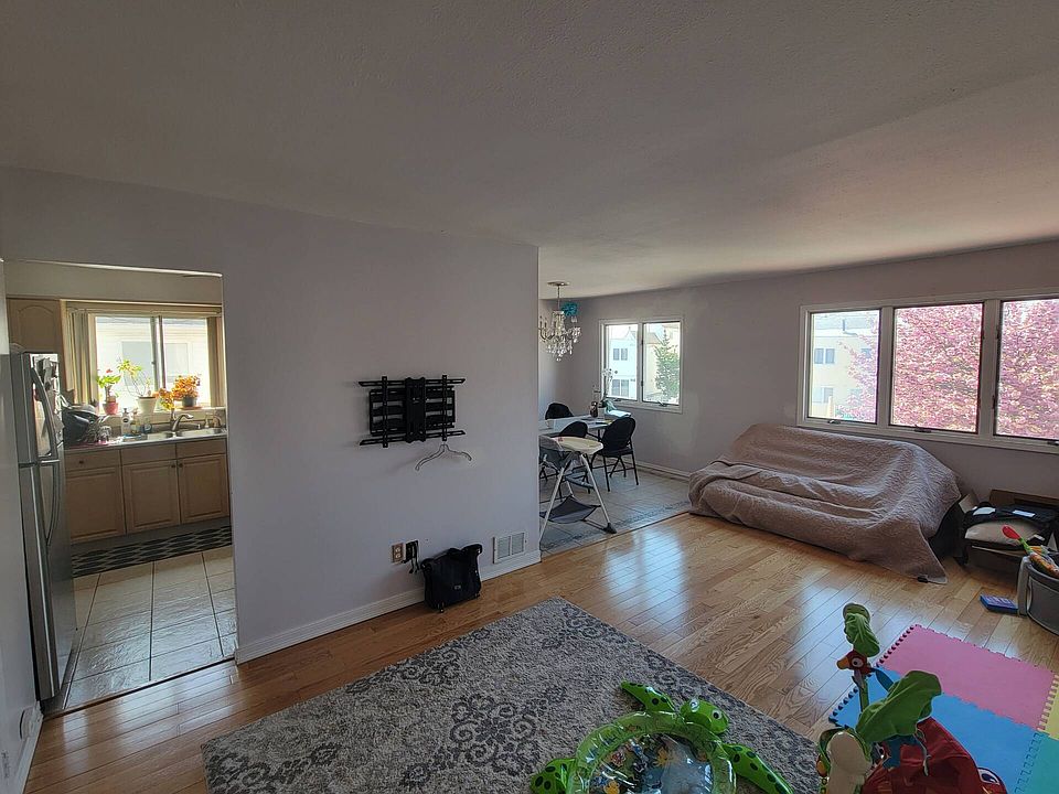 2nd image of 2112 Bergen Ave