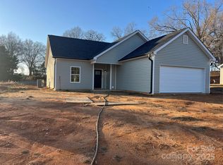 227 S Hampton St, Jefferson, SC 29718