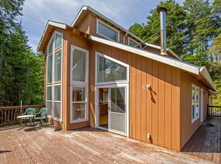 197 Humboldt Loop Rd, Whitethorn, CA 95589