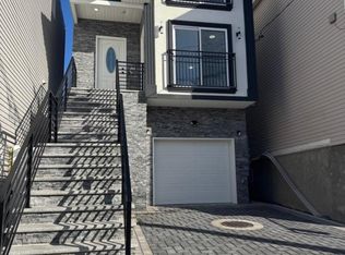 111 S Park St, Elizabeth City, NJ 07206