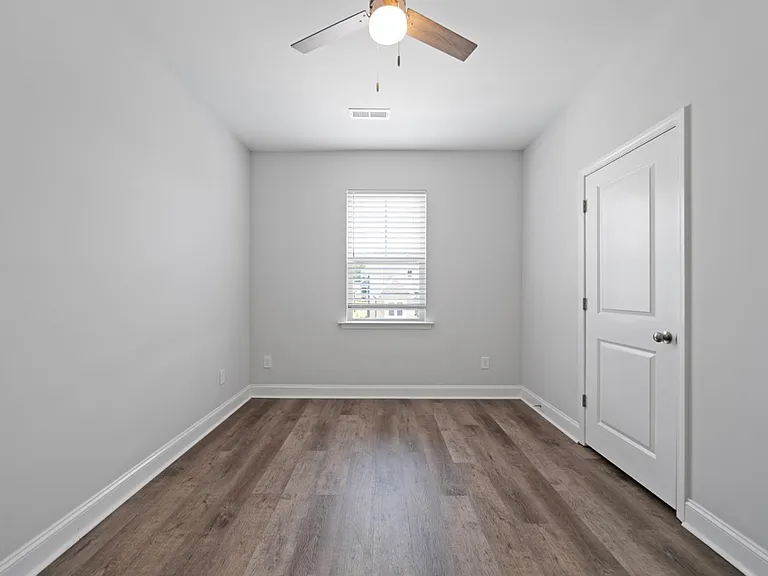265 Mindees Ln — Photo 29