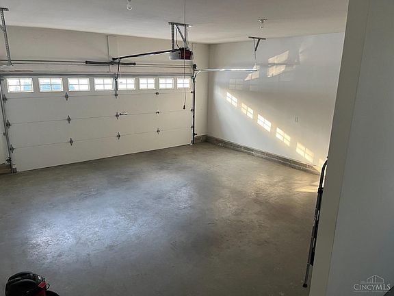 3rd image of 132 Springlake Ave