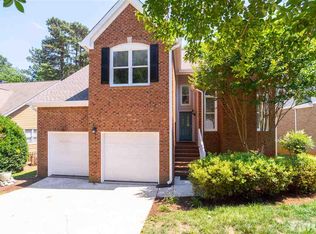 10101 Goodview Ct, Raleigh, NC 27613
