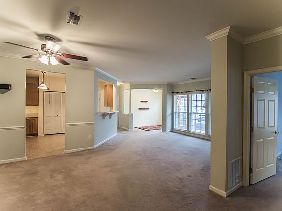3rd image of 130 W Broadway Unit D