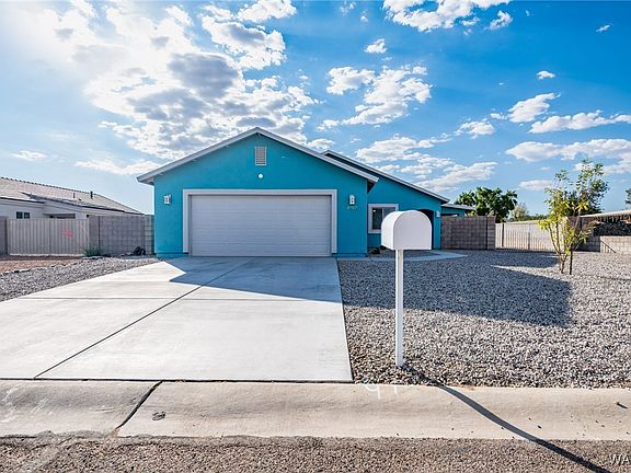 4th image of 4797 N Famoso Drive
