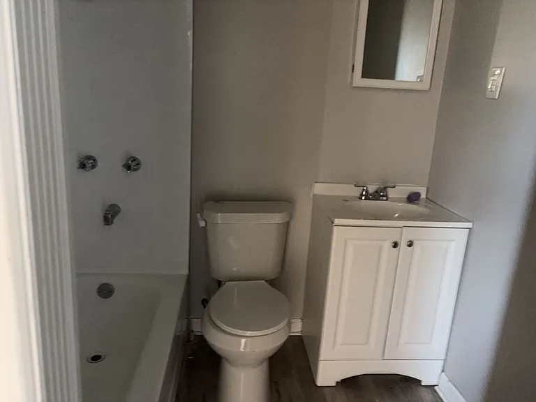 3621 Sackett Ave — Photo 9