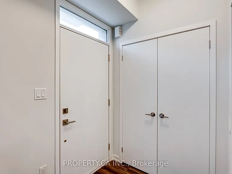 80 Honeycrisp Cres #Townhouse 377 — Photo 11
