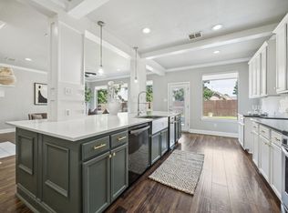 5005 Bayview Dr, Fort Worth, TX 76244