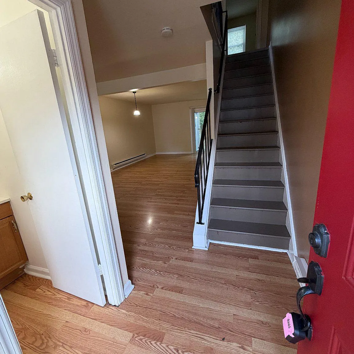 2 bed, 1.5 bath, 1037 sqft, $1,700 — Photo 4
