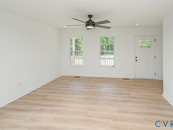 3rd image of 352 Ogden St