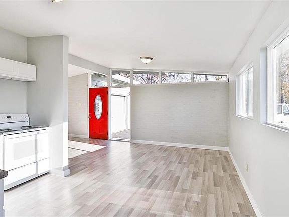 5th image of 8531 Midwood Ave