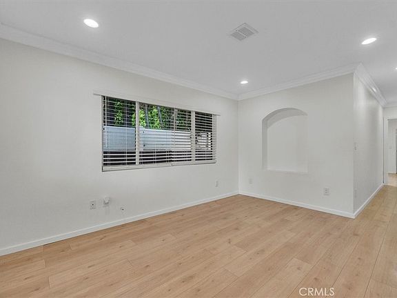 3rd image of 7015 Amigo Ave