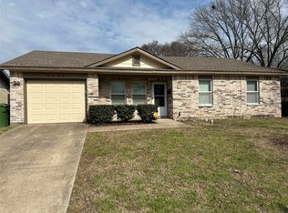 3922 University Dr, Garland, TX 75043