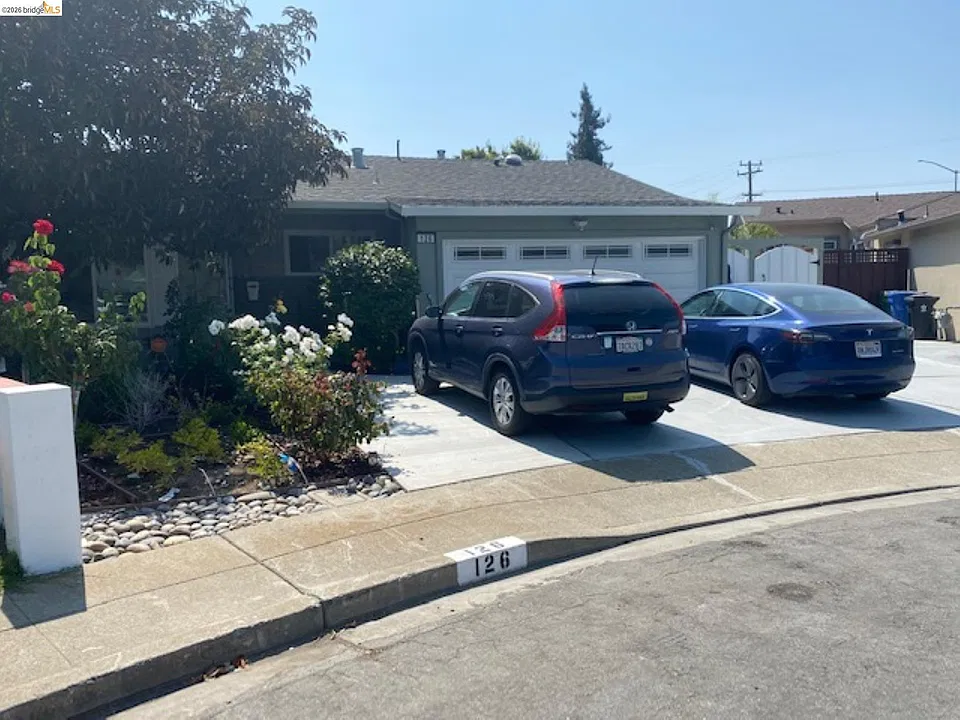 126 Peony Ct