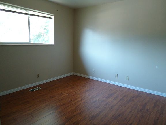 5th image of 1436 S 300 E APT 4