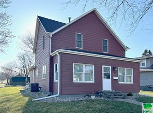 218 S Main Ave, Sioux Center, IA 51250