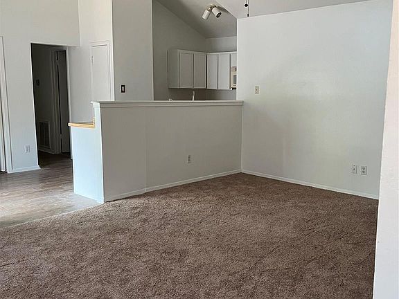 3rd image of 616A Normal Park Dr #A