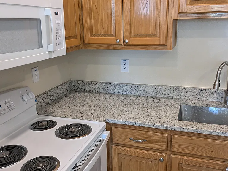 102 N Dallas St #200 — Photo 6