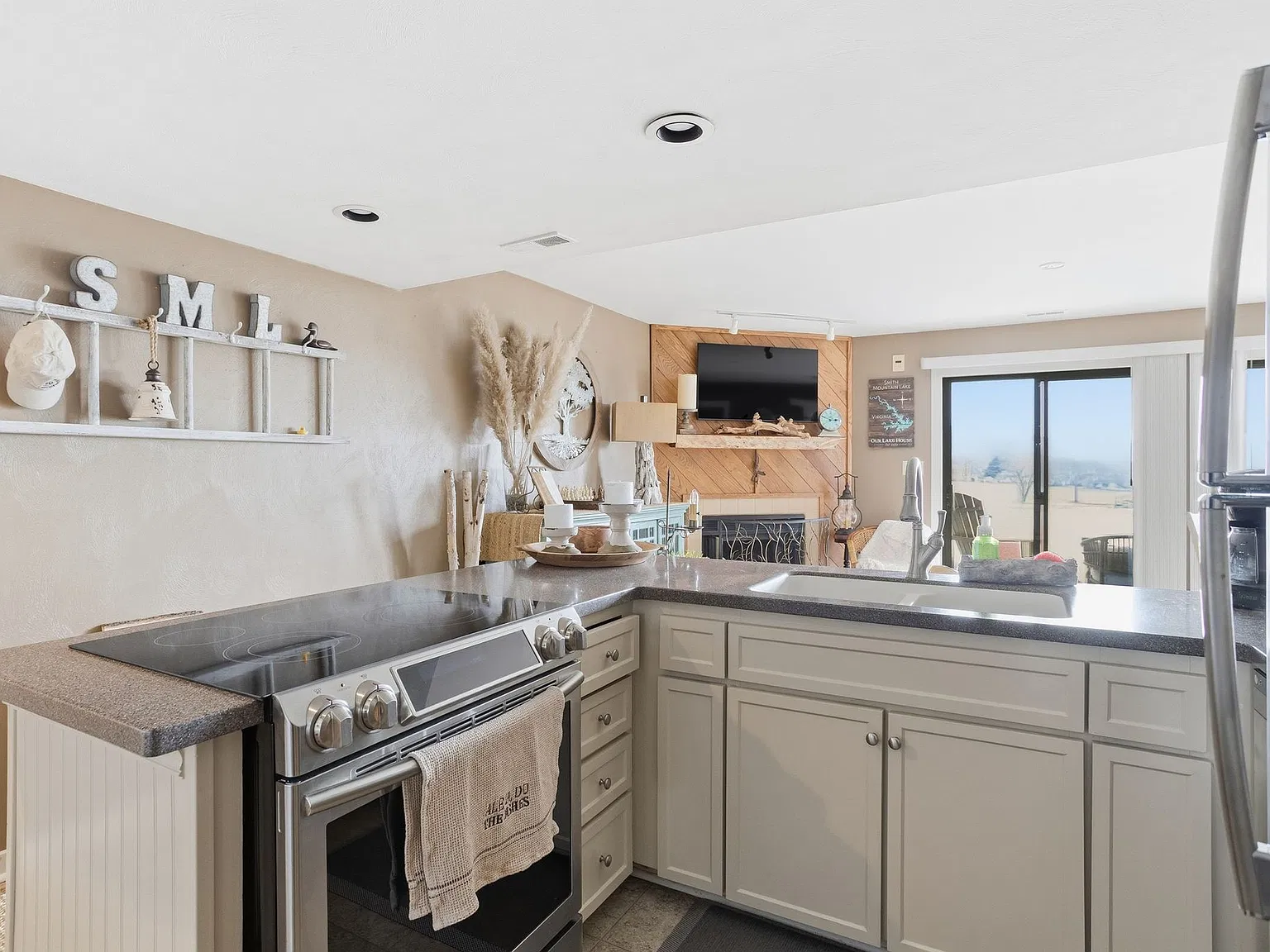 1 bed, 675 sqft, $1,850 — Photo 3