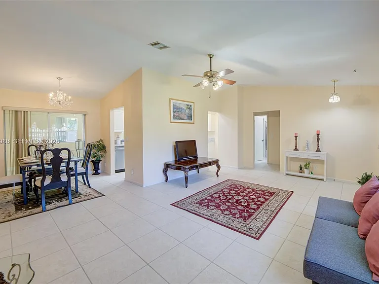 9039 NW 21st Ct — Photo 10