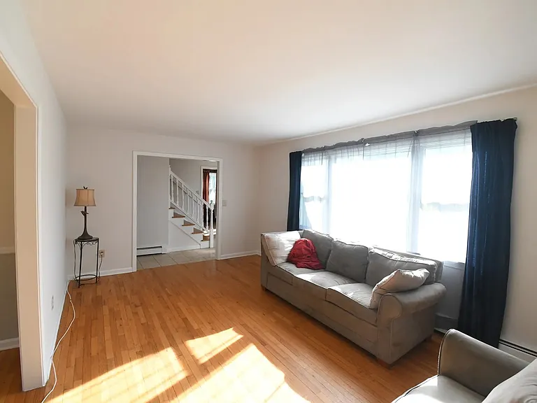 313 Burnt Plains Rd — Photo 9