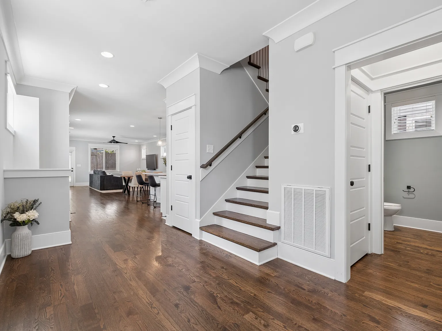 3 bed, 2.5 bath, 2159 sqft, $3,750 — Photo 2