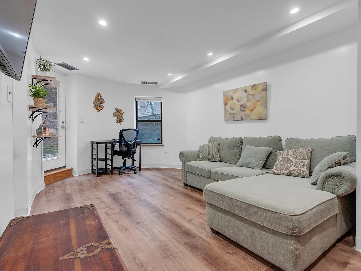 1 bed, 558 sqft, $3,000 — Photo 2