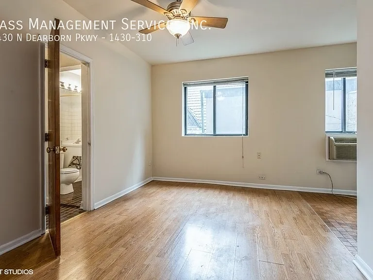 1430 N Dearborn Pkwy — Photo 19