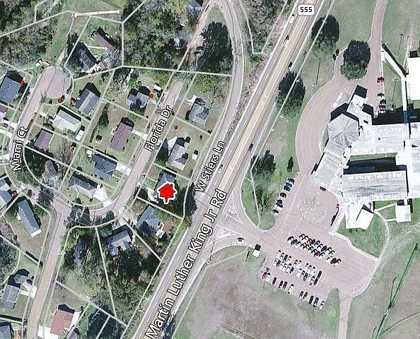 2nd image of 117 Florida Dr