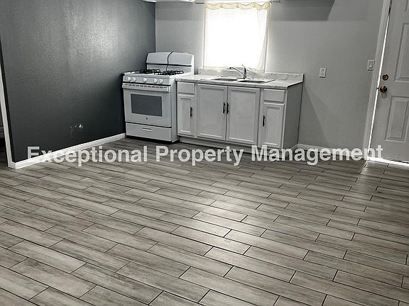 3rd image of 8047 Laurel Ave #1