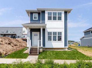 4886 Romaine Rd, Fitchburg, WI 53711