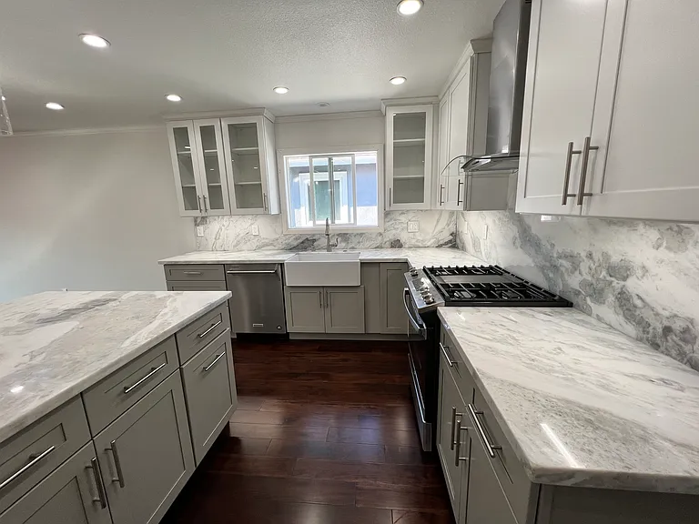 1072 W McKinley Ave — Photo 8