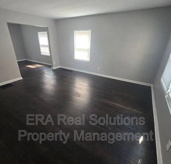 2920 Ruhl Ave — Photo 4