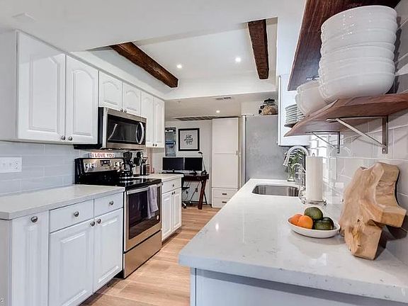 5th image of 9430 E Mission Ln Unit 109